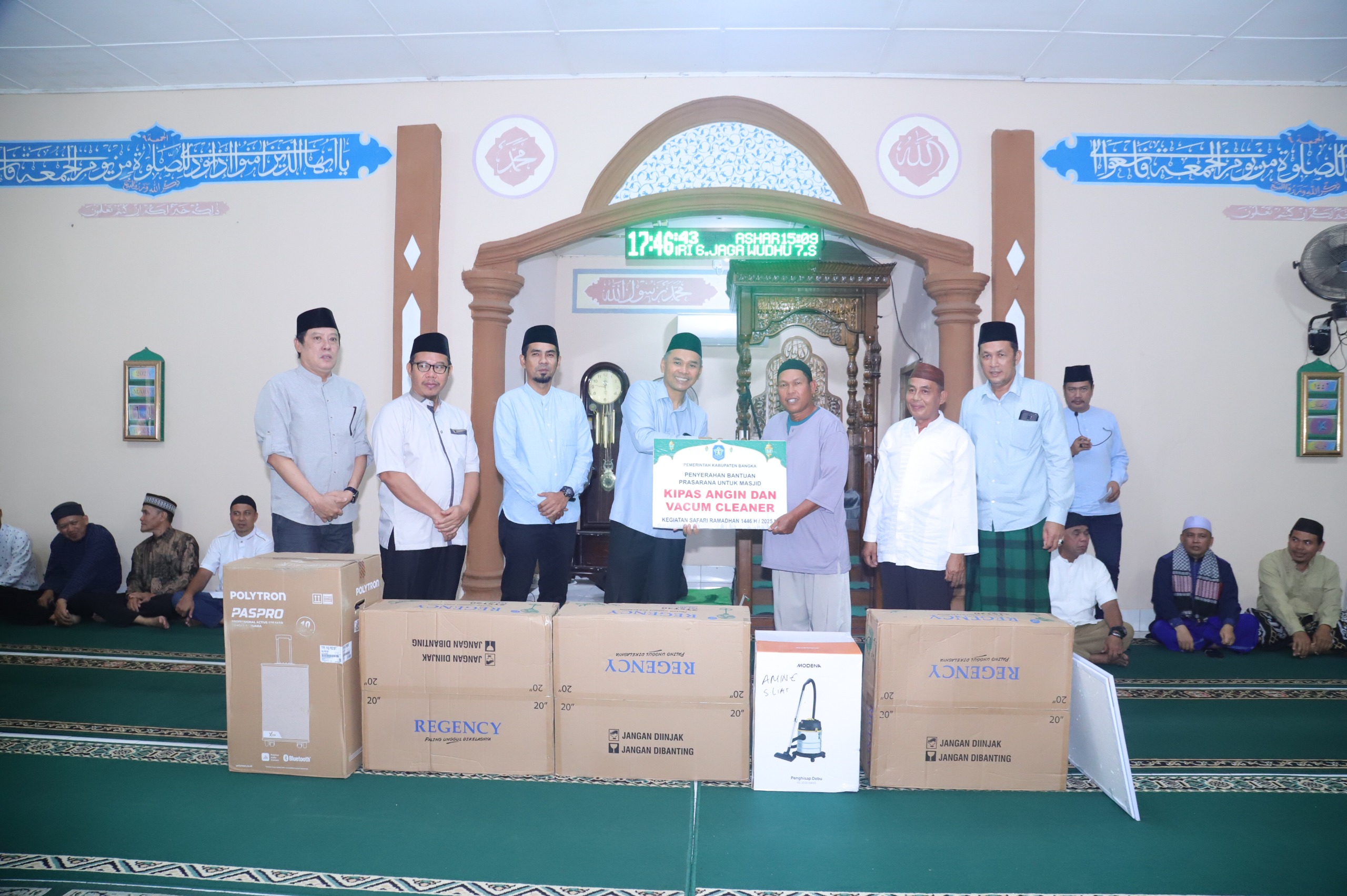 Pj Bupati Berbuka Puasa Bersama Masyarakat Desa Pugul