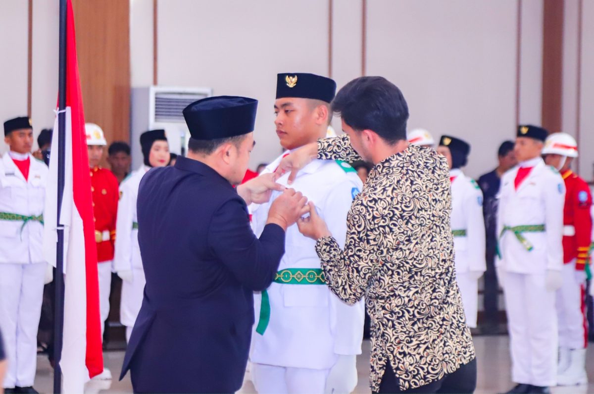 PJ Bupati Kukuhkan Paskibraka Kabupaten Bangka Tahun 2025