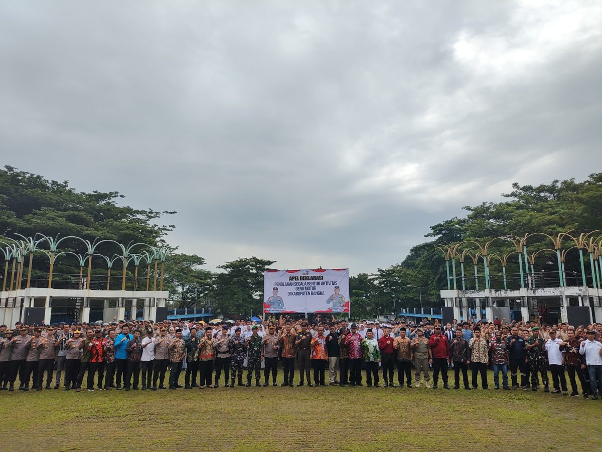 Pj Bupati Bangka Isnaini Hadiri Apel Deklarasi Penolakan Geng Motor Di Kab. Bangka