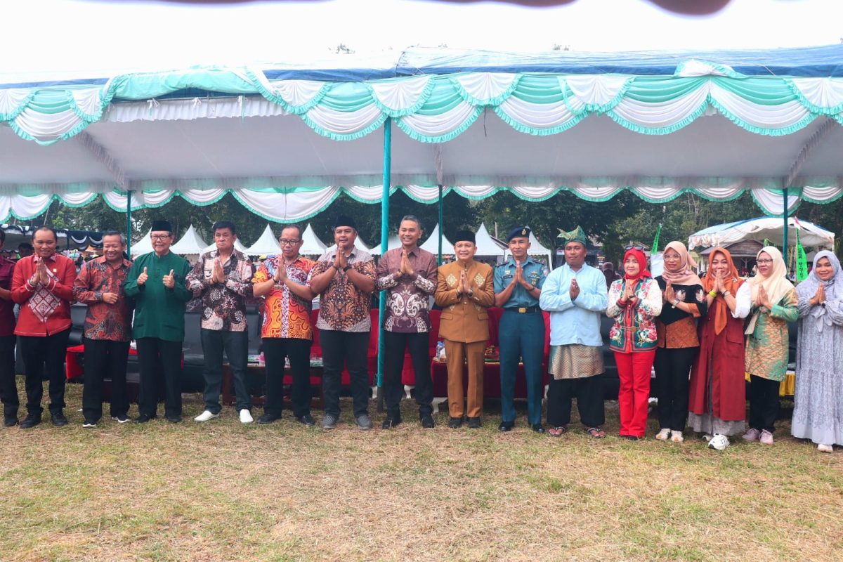 Hadiri Acara Adat Titang Tue, Pj Bupati Nilai Sebagai Kekayaan dan Identitas Bangsa