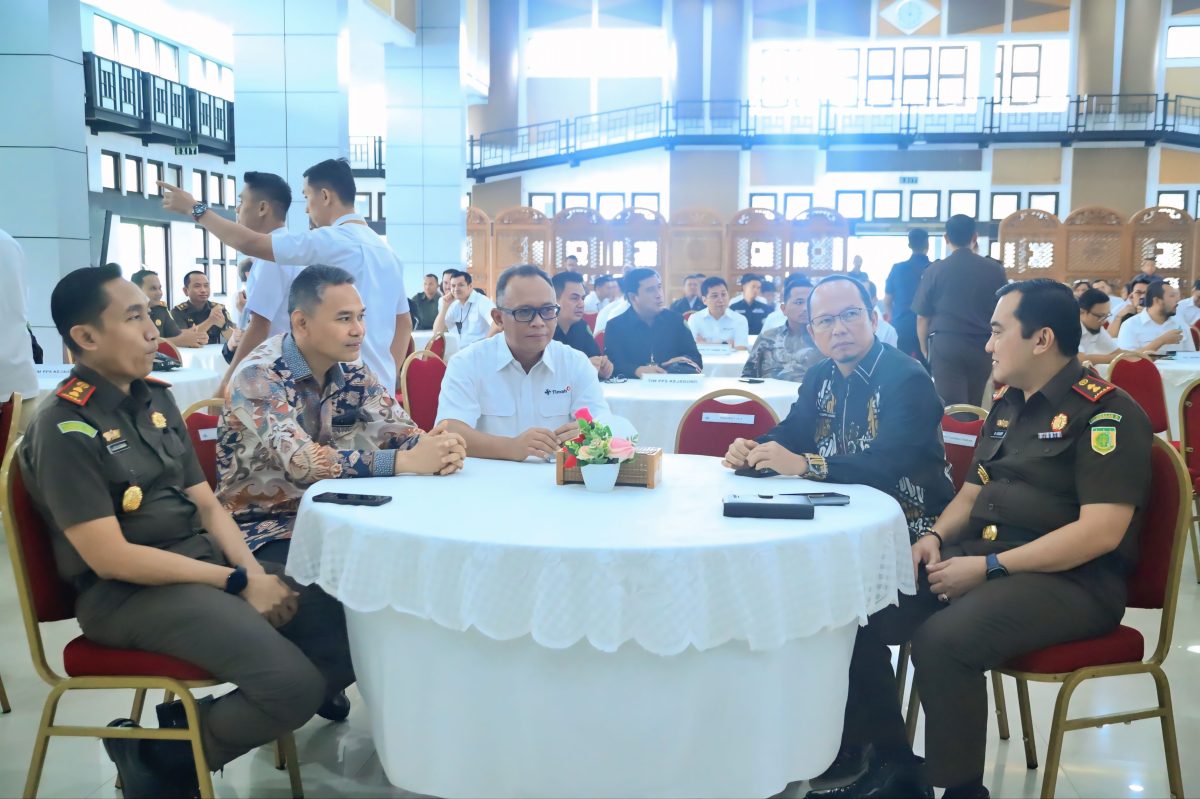 Pj Bupati Menghadiri Penandatanganan Naskah Kesepakatan Bersama (NKB) Antara Pt. Timah Tbk dengan Bumdes/Koperasi