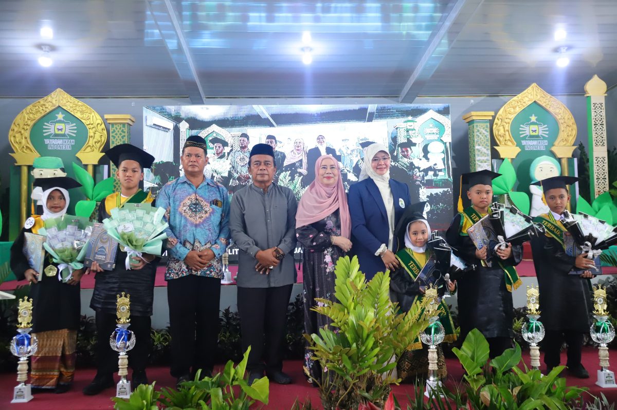 Wisuda Santri TPATKQ Binaan Yayasan IKPAH, Boy Yandra : Jangan Berhenti Belajar