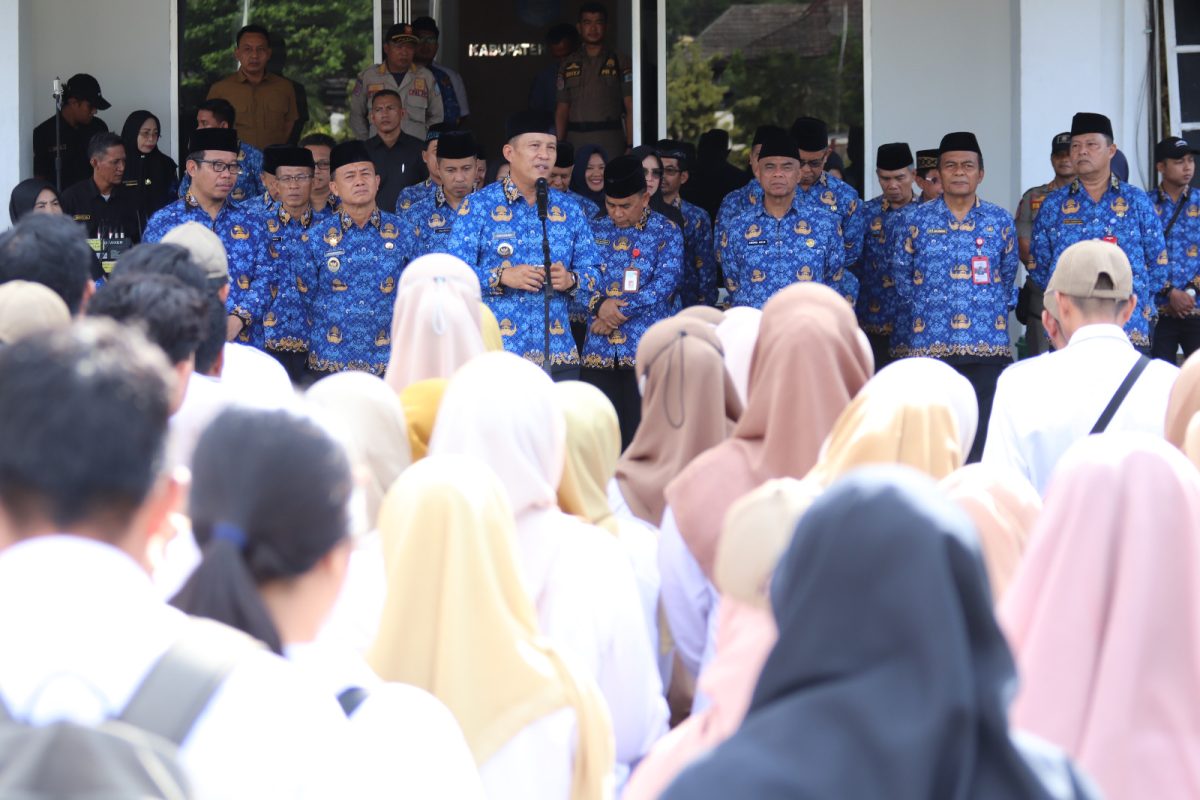 Bupati Pastikan Pendapatan Pegawai Naik 20 Persen, Tahun Depan Digaji Sesuai Jam Kerja