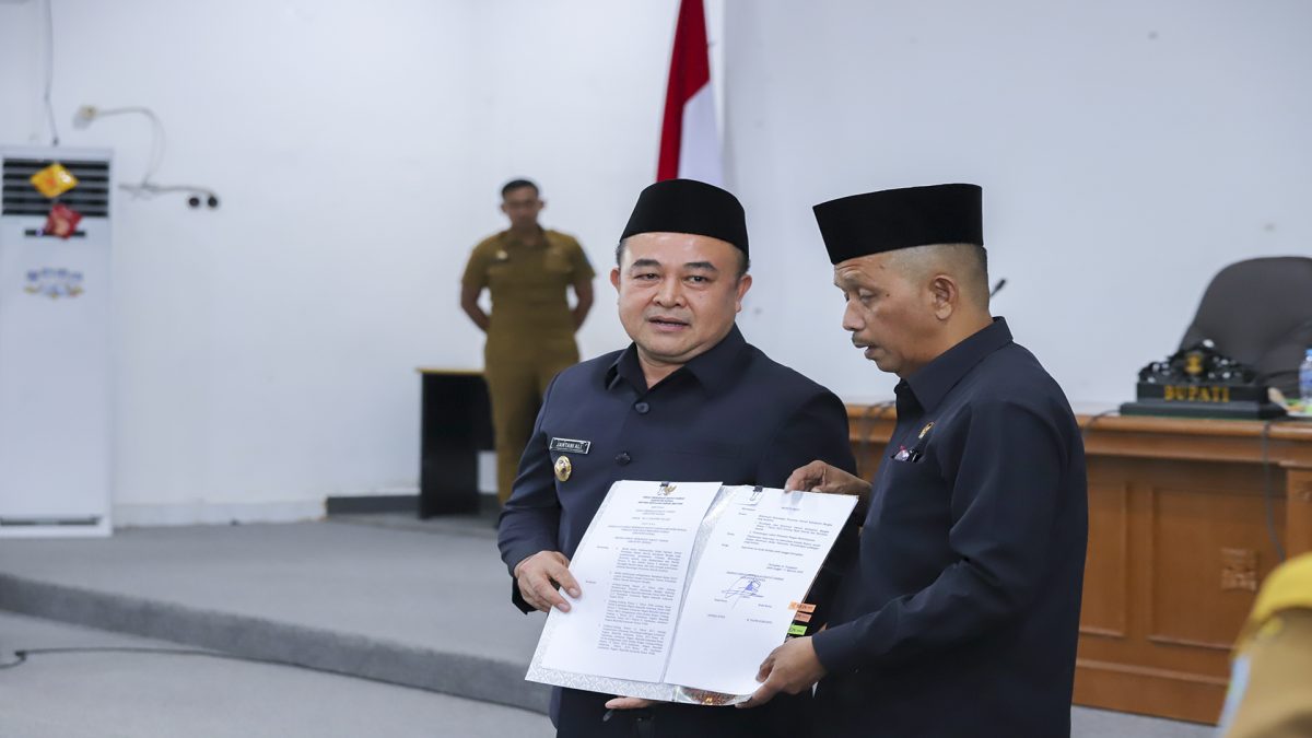 DPRD Bangka Sahkan Raperda Pajak Restribusi Daerah dan Perlindungan Lahan Pertanian