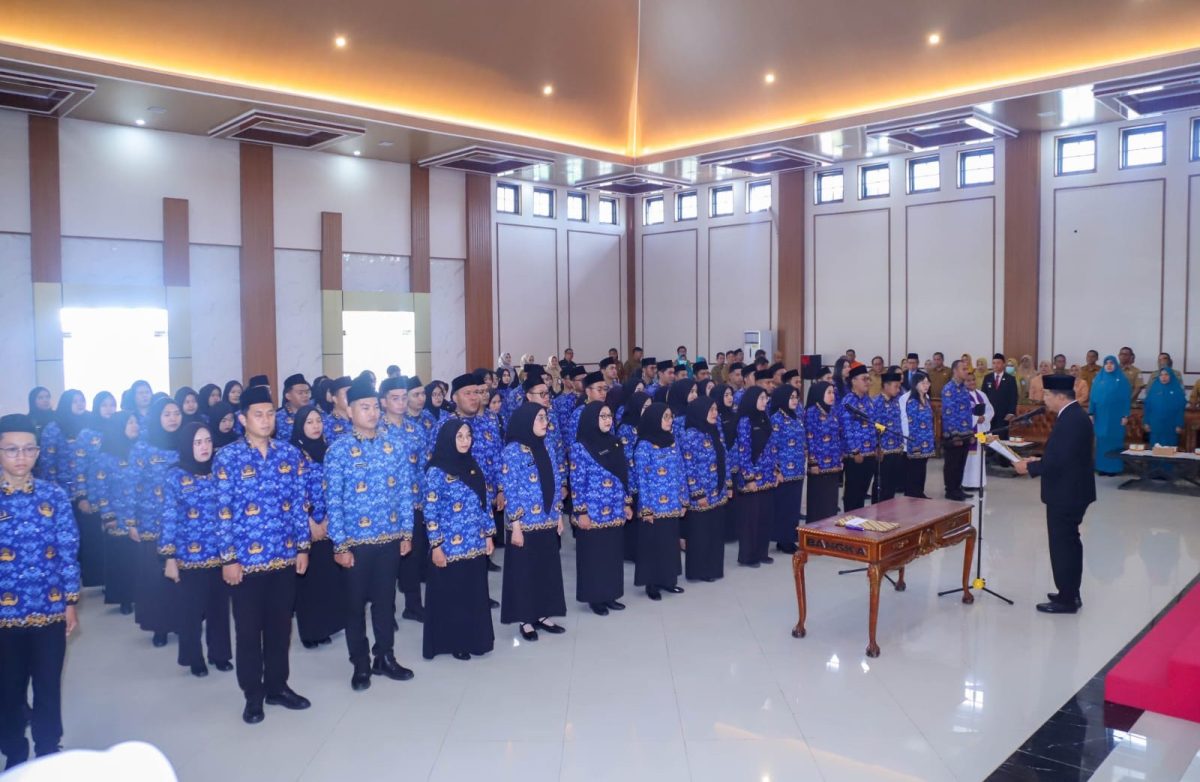 Lantik dan Ambil Sumpah PNS Formasi Tahun 2024, Ini Pesan Bupati Bangka
